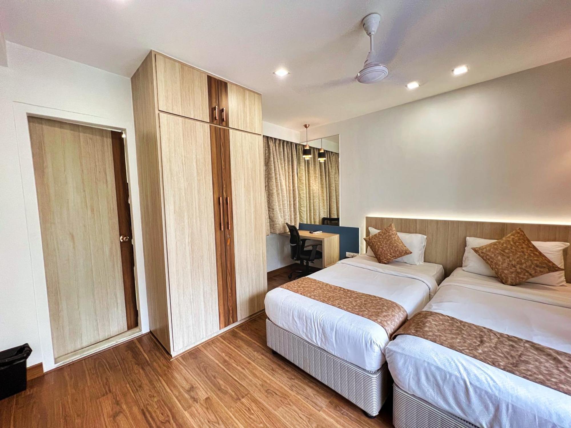 White House By Maxxvalue Service Bandra Apartemen