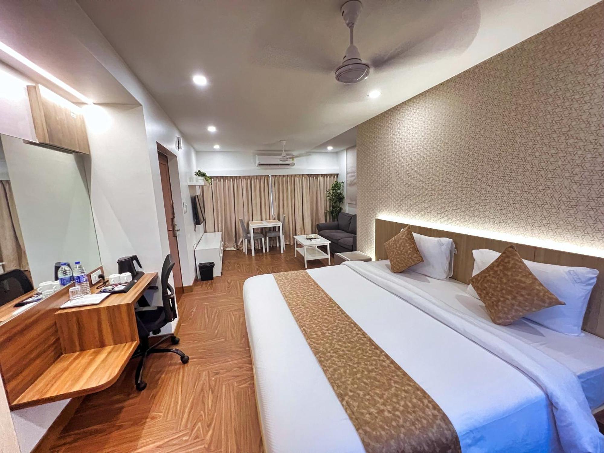 White House By Maxxvalue Service Bandra Appartement *